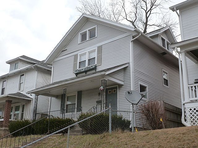 1st image of 610 Creighton Ave