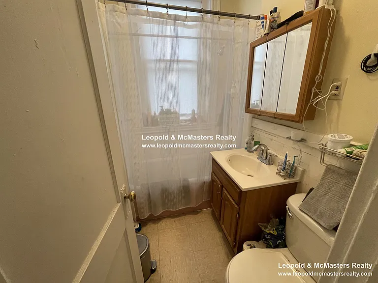 Kelton Street Apartments — Photo 7