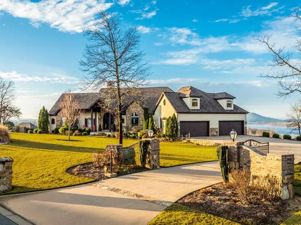 15716 Summit View Ln, Maumelle, AR 72113