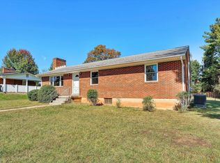 4403 Fontaine Dr, Roanoke, VA 24018