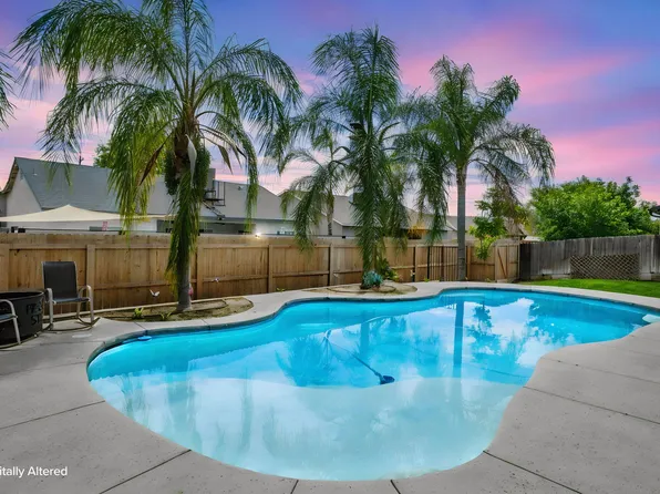 600 W Lake Street, Kingsburg, CA 93631
