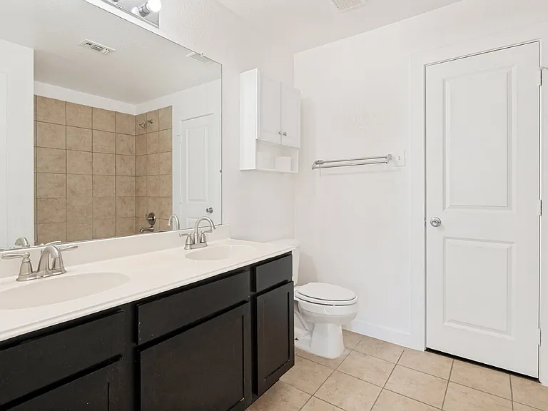 12503 Bay Ave — Photo 23