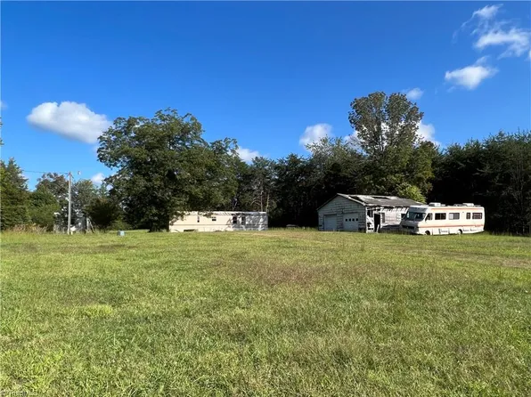 4213 Ellisboro Rd, Stokesdale, NC 27357