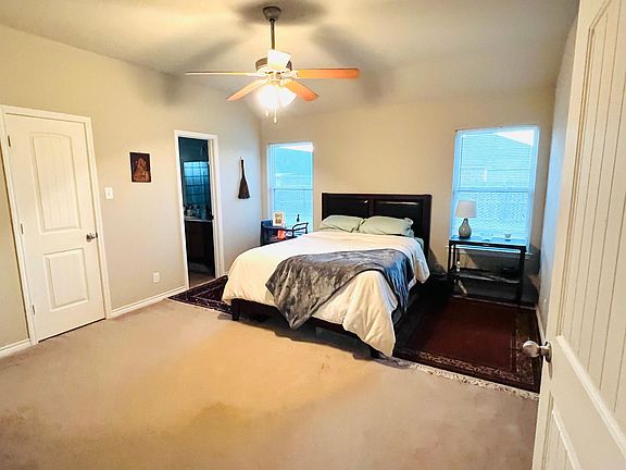 2nd image of 2807 Alamocitos Creek Dr