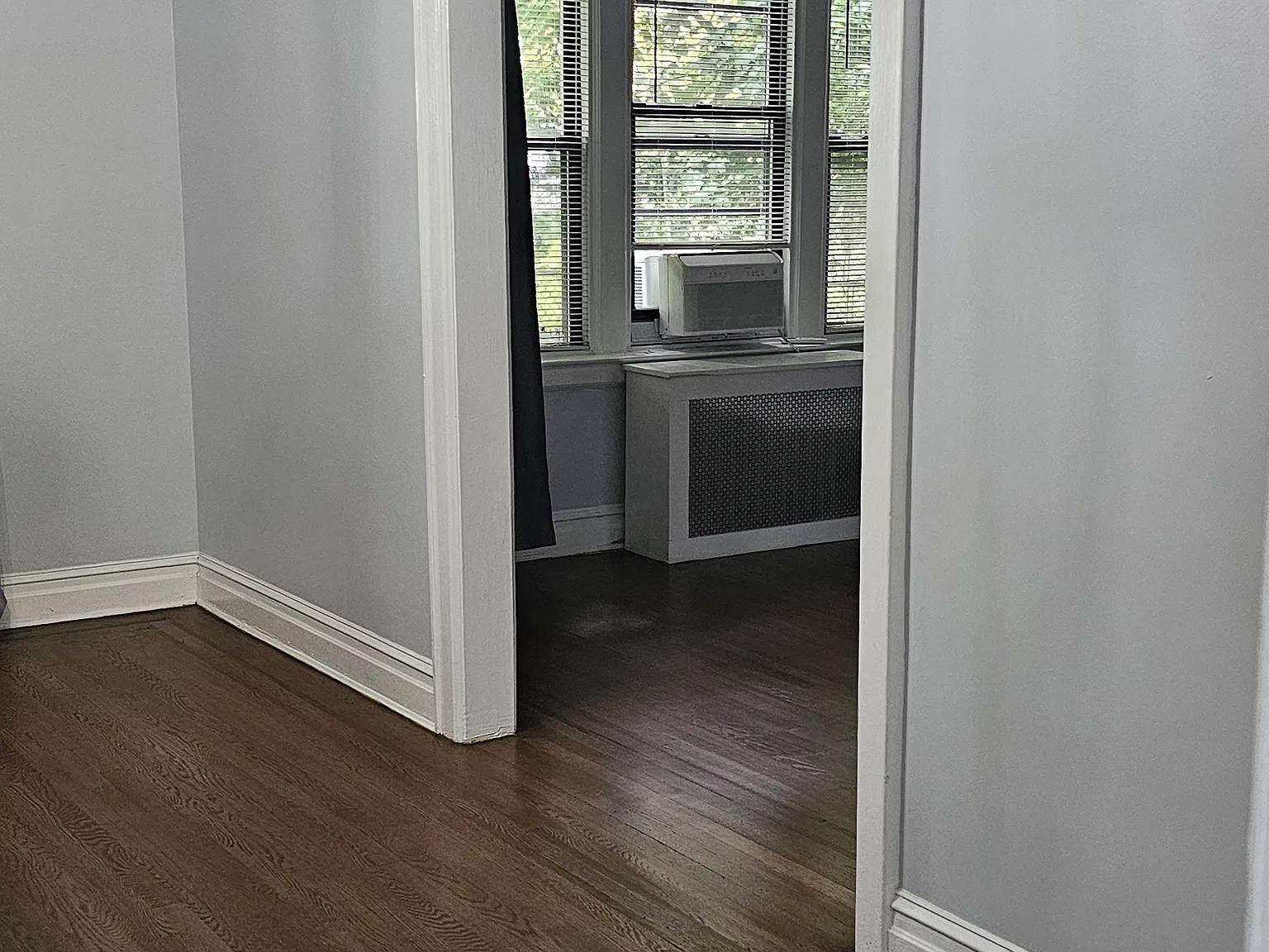 3 bed, 1600 sqft, $3,500 — Photo 2