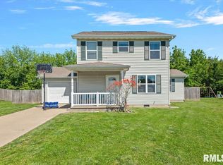 502 N Bitterroot Dr, Athens, IL 62613