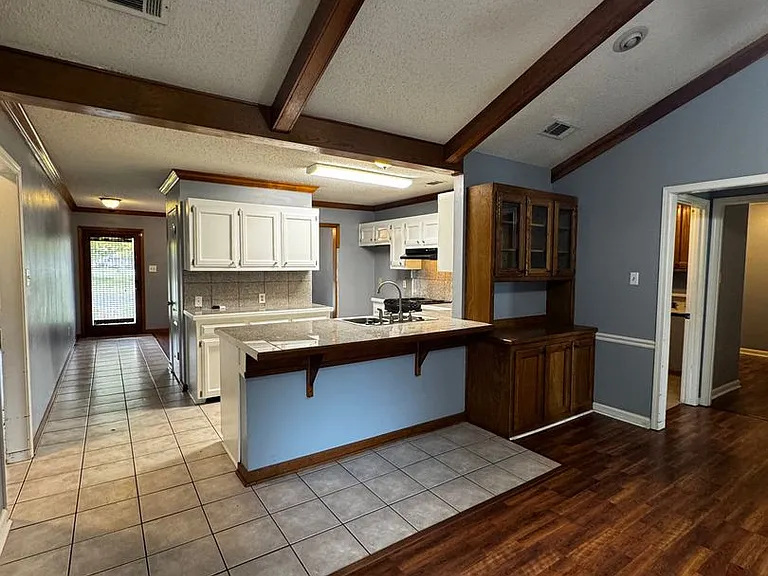 1729 Tallwood Dr — Photo 13