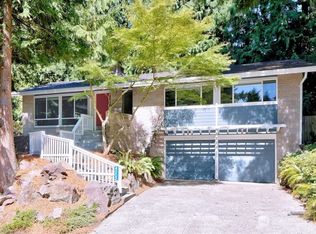 4002 NE 195th Pl, Lake Forest Park, WA