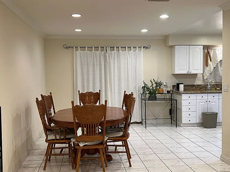 3520 S Gauntlet Dr — Photo 2