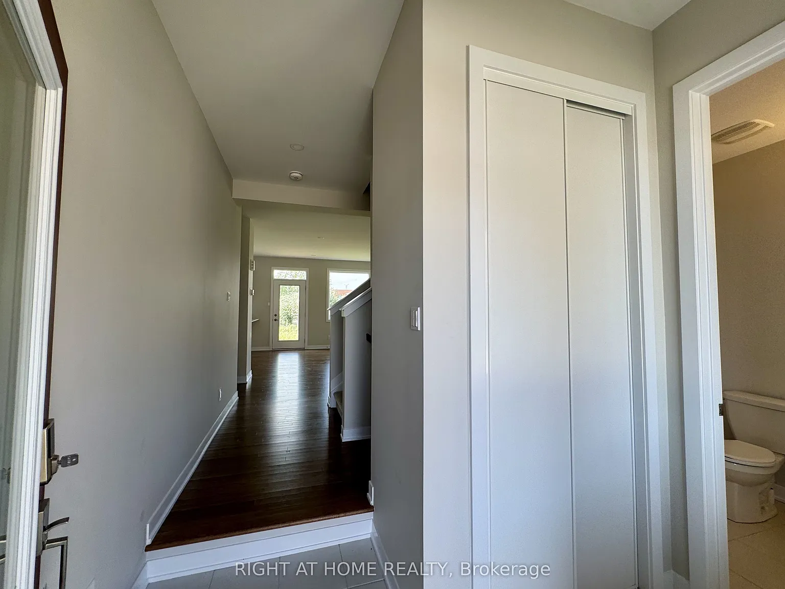 4 bed, $2,900 — Photo 3