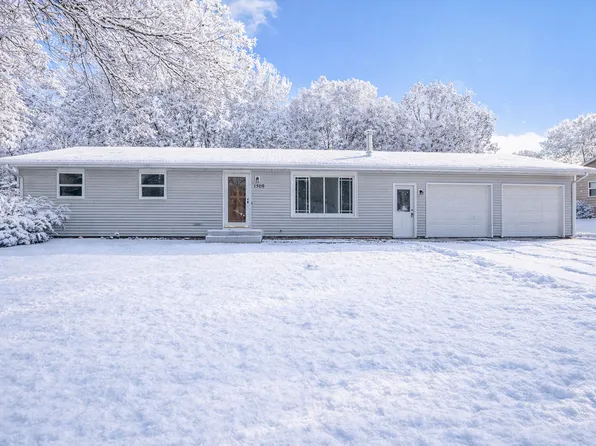 1509 10th St SE, Willmar, MN 56201