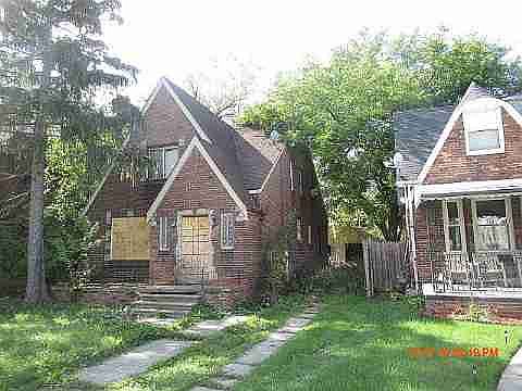 12853 Freeland
