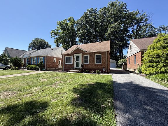 2nd image of 602 Huntmere Dr