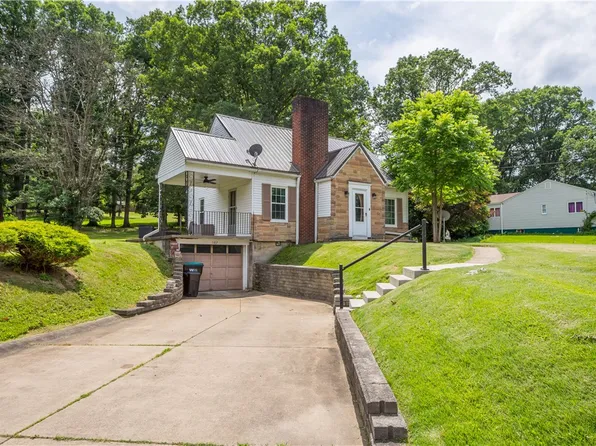 582 Route 917, Scenery Hill, PA 15360