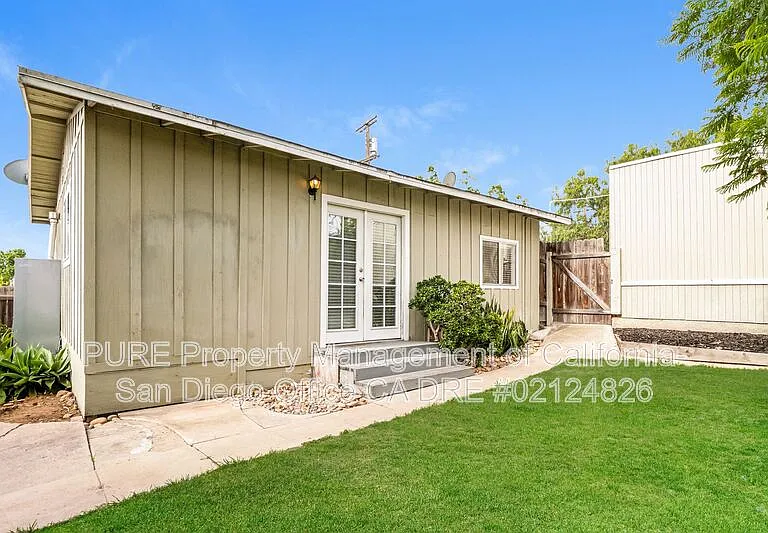3053 B St — Photo 1