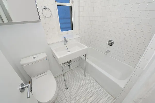 Rented by Aether Property Group | media 17