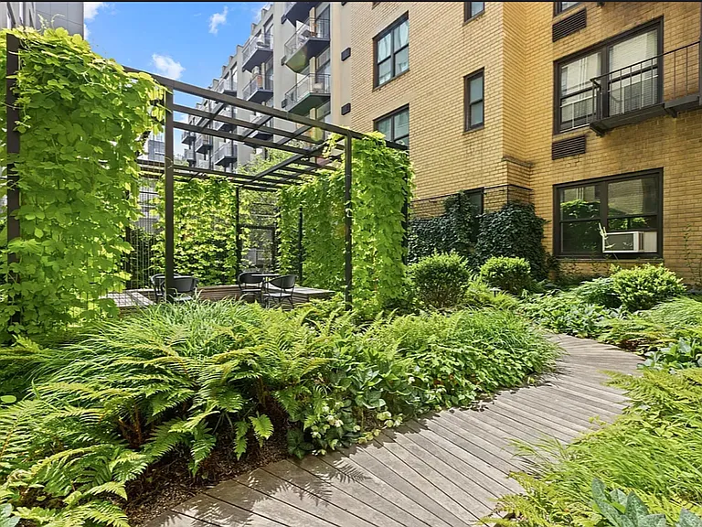 85 4th Ave #7FF — Photo 11