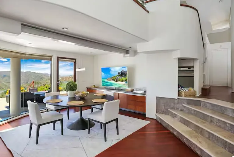 1569 Skyline Dr — Photo 10