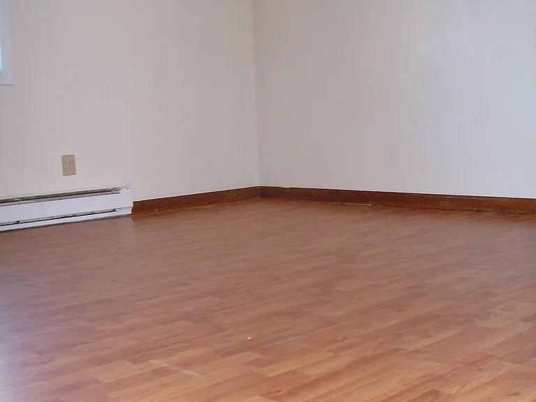 155 Pleasant St #B11 — Photo 6