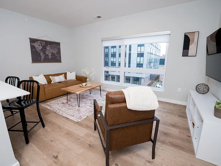60 E Green St #410 — Photo 13