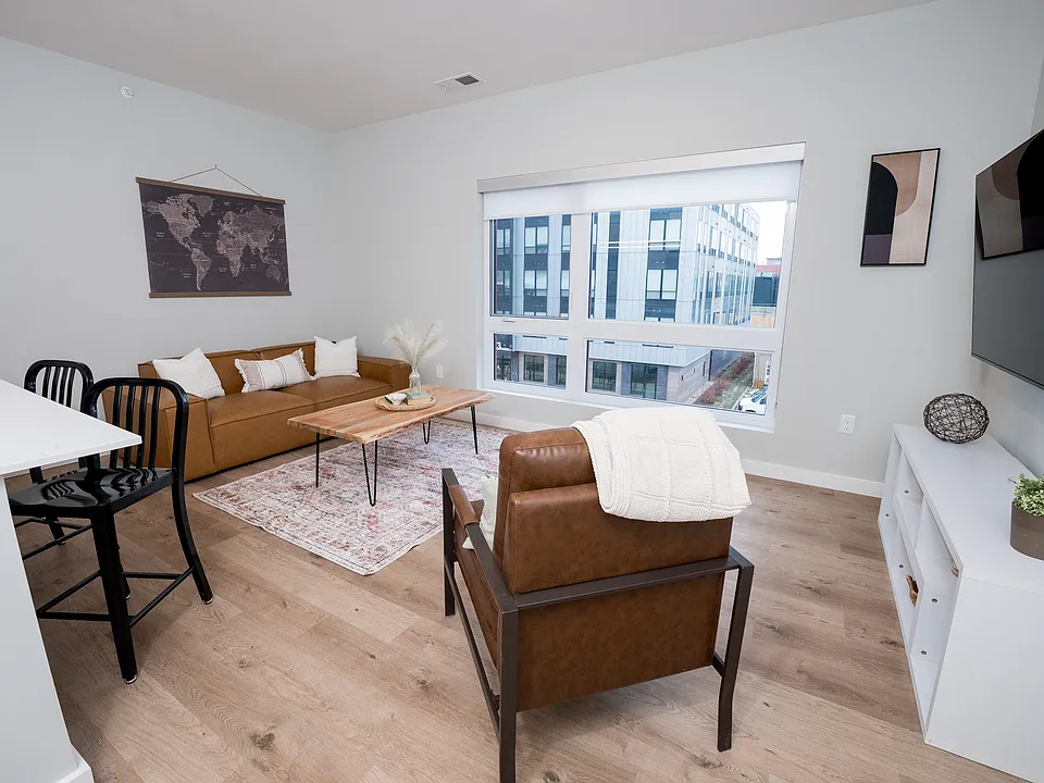 101 E Springfield Ave #201
