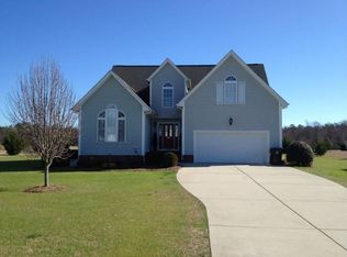 84 Sandtrap Ln, Clinton, NC 28328