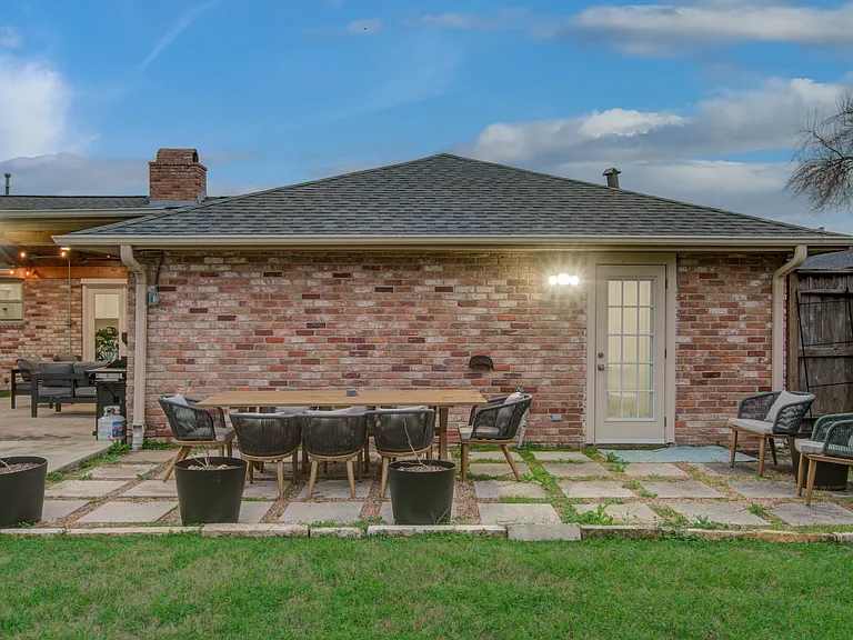 11714 Hillcroft St — Photo 33