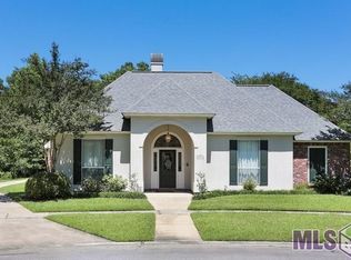3933 Overlook Point Ct, Baton Rouge, LA 70817