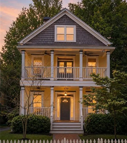 479 Woodward Ave SE — Photo 1