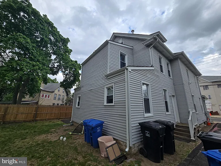 106 Main St — Photo 23