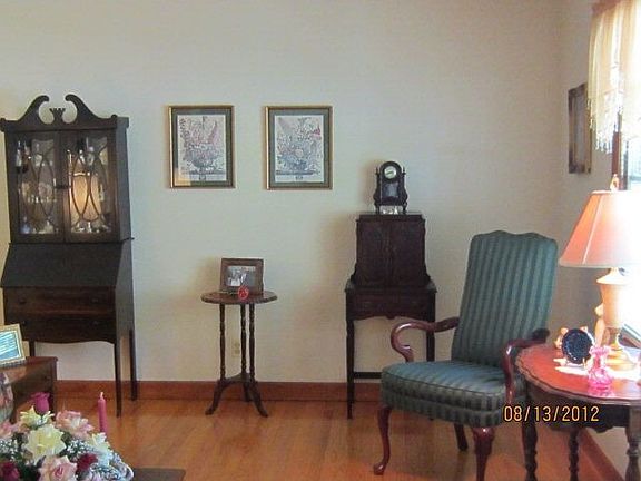 2nd image of 408 Swain Dr