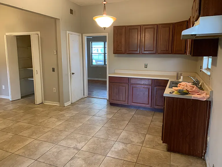 1527 Bennington Cv — Photo 13
