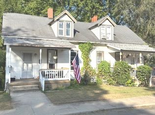 717 Madison Ave, Dixon, IL 61021