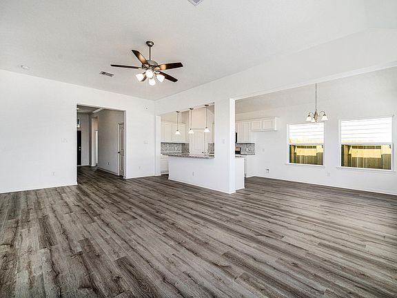 5th image of 13034 Laura Lake Dr