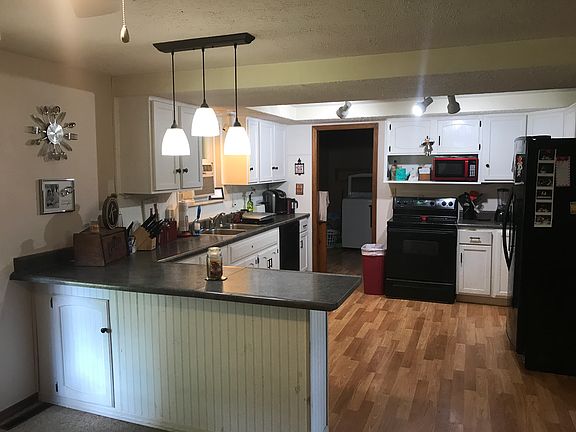 2nd image of 1092 Donald Dr