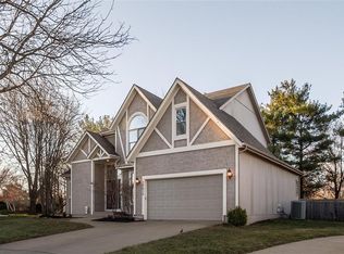 12618 Westgate St, Overland Park, KS 66213