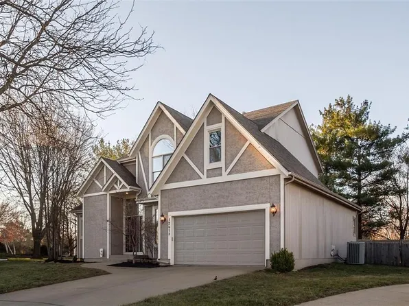 12618 Westgate St, Overland Park, KS 66213