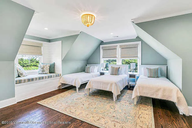 1328 Ocean Ave — Photo 29