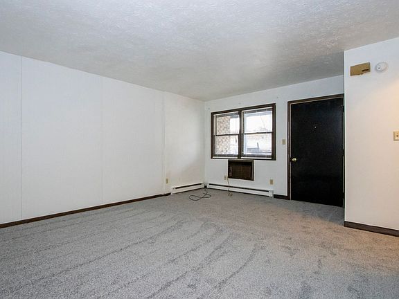 3rd image of 186 High St