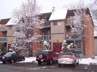 561 Ashland Ave APT B, Aurora, IL 60505