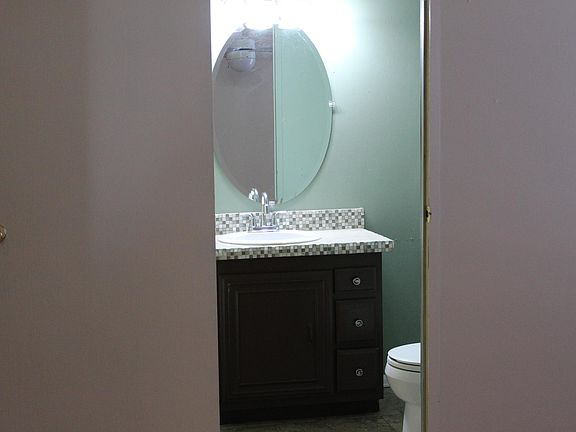 Master bedroom bathroom