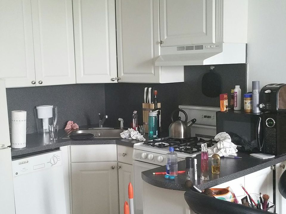 2nd image of 440 7th Ave