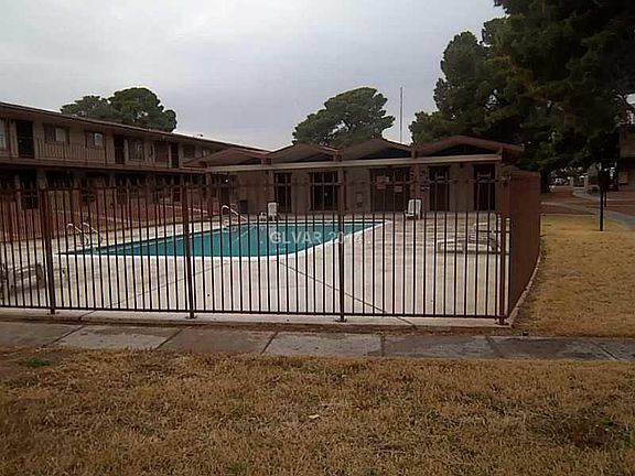 4th image of 615 S Royal Crest Cir Unit 23