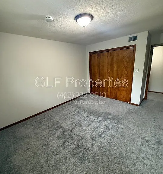 243 N 1st St #2 — Photo 8