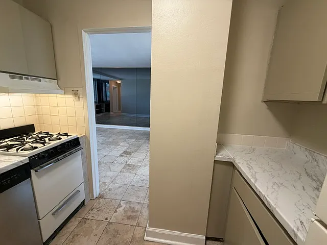 1021 Arlington Blvd #408 — Photo 16