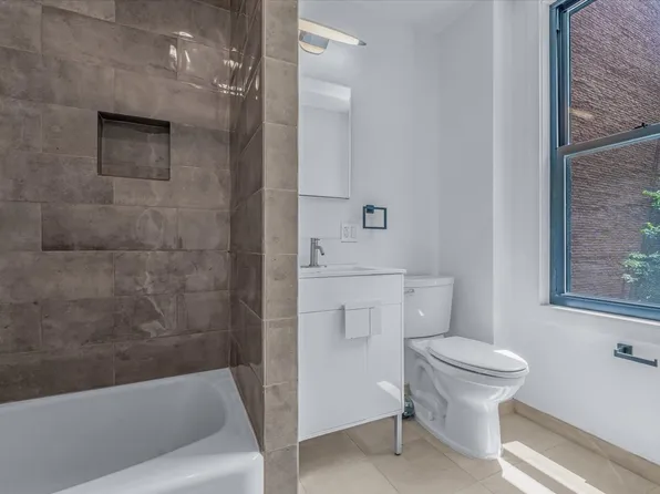 1324 Eastern Parkway image 34 of 37