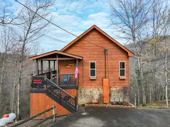 4175 Chamberlain Ln, Sevierville, TN 37862