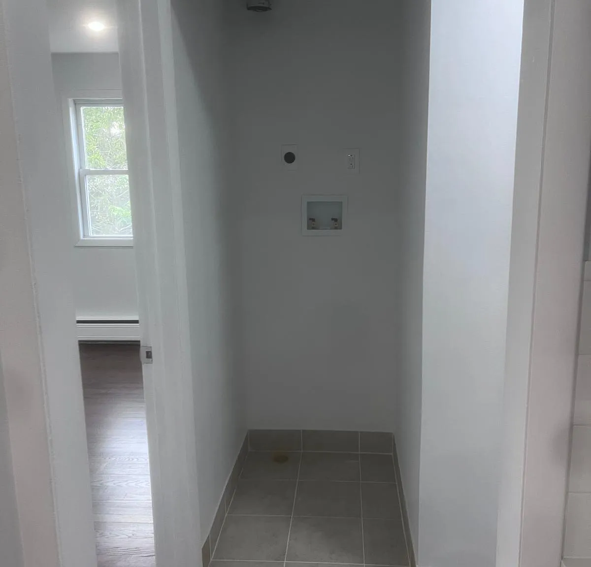 2 bed, 800 sqft, $2,300 — Photo 4