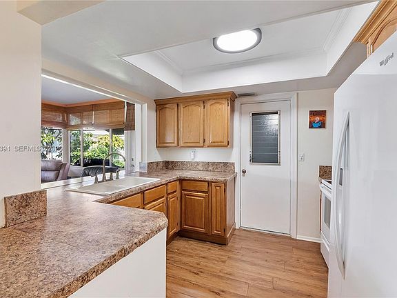 3rd image of 5011 NW 51st St