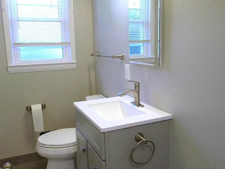 2142 N Stafford St #1 — Photo 13